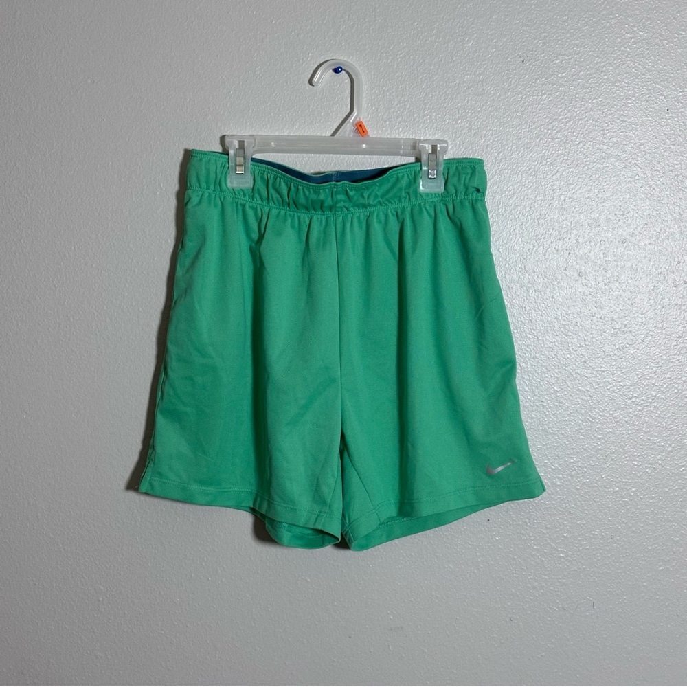 Nike Men Green Dri-Fit‎ Training Shorts Activewear size S